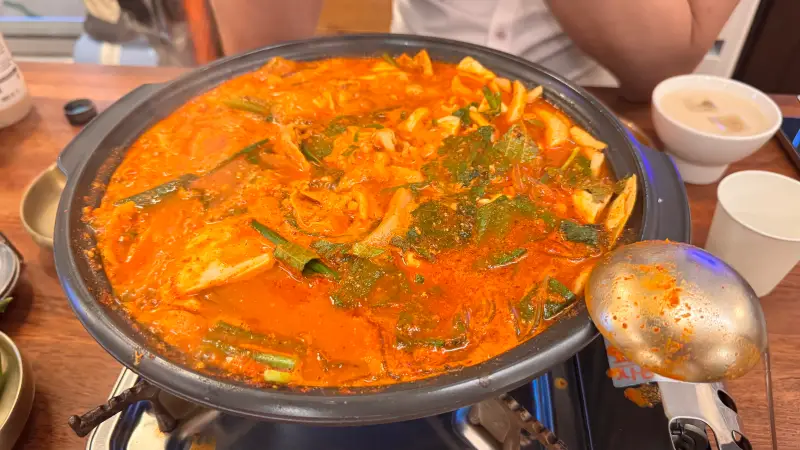 북촌무궁화-고추장곱창찌개