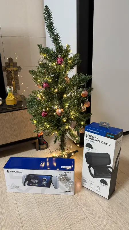 크리스마스트리와PS포탈선물상자