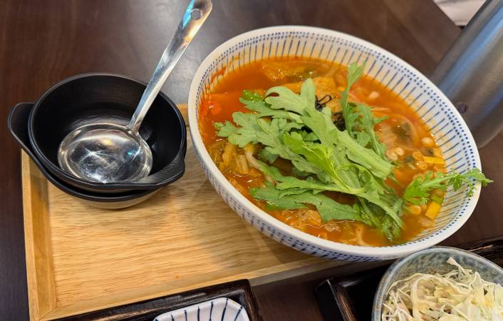 김포 구래동 겸손돈가스 김치우동